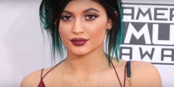 Kylie Jenner, American socialite and media personality, Celebrity Entrepreneur, Biography,