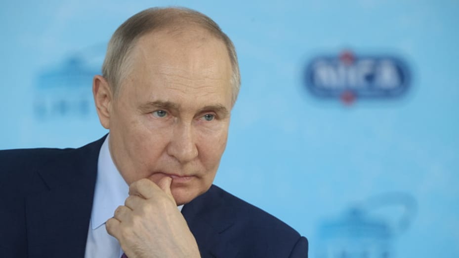 Vladimir Putin, President of Russia, Leadership, Vladimir Putin Biography,