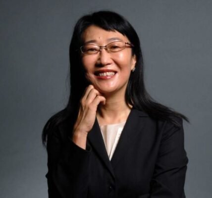 Cher Wang, Chairperson of HTC, Women Entrepreneur, Cher Wang Biography,