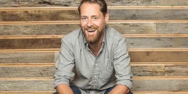 Ryan Holmes, Founder and CEO of Hootsuite, Entrepreneur, Ryan Holmes Biography,