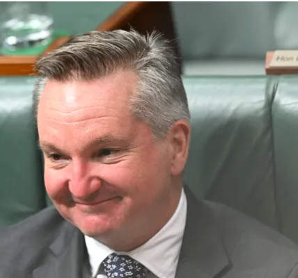 A detailed biography of Chris Bowen MP, highlighting his political journey, leadership roles, and contributions to Australian politics.